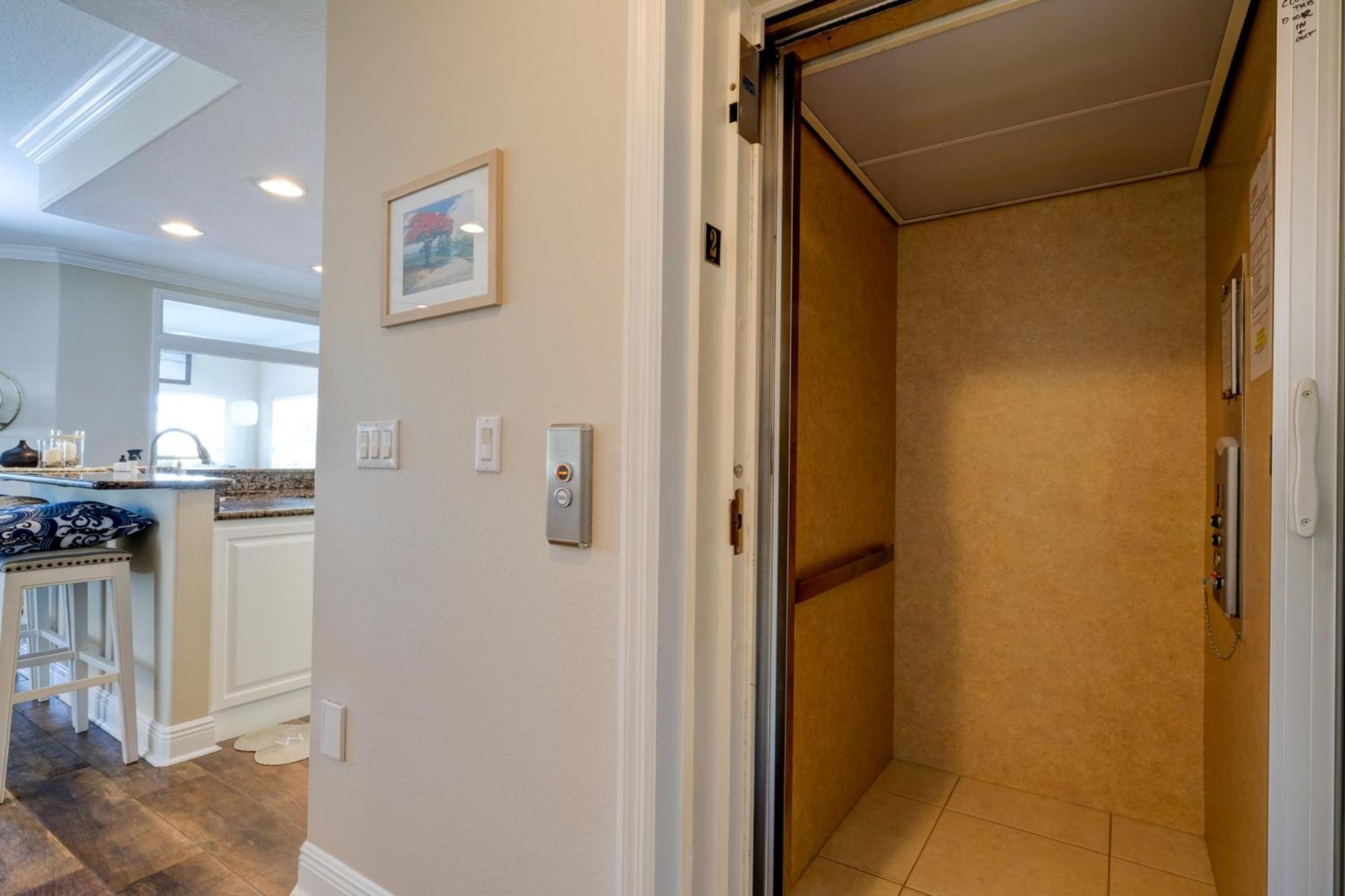 Hibiscus Hideaway Condo Walk To Historic Bridge St Bradenton Beach Ngoại thất bức ảnh