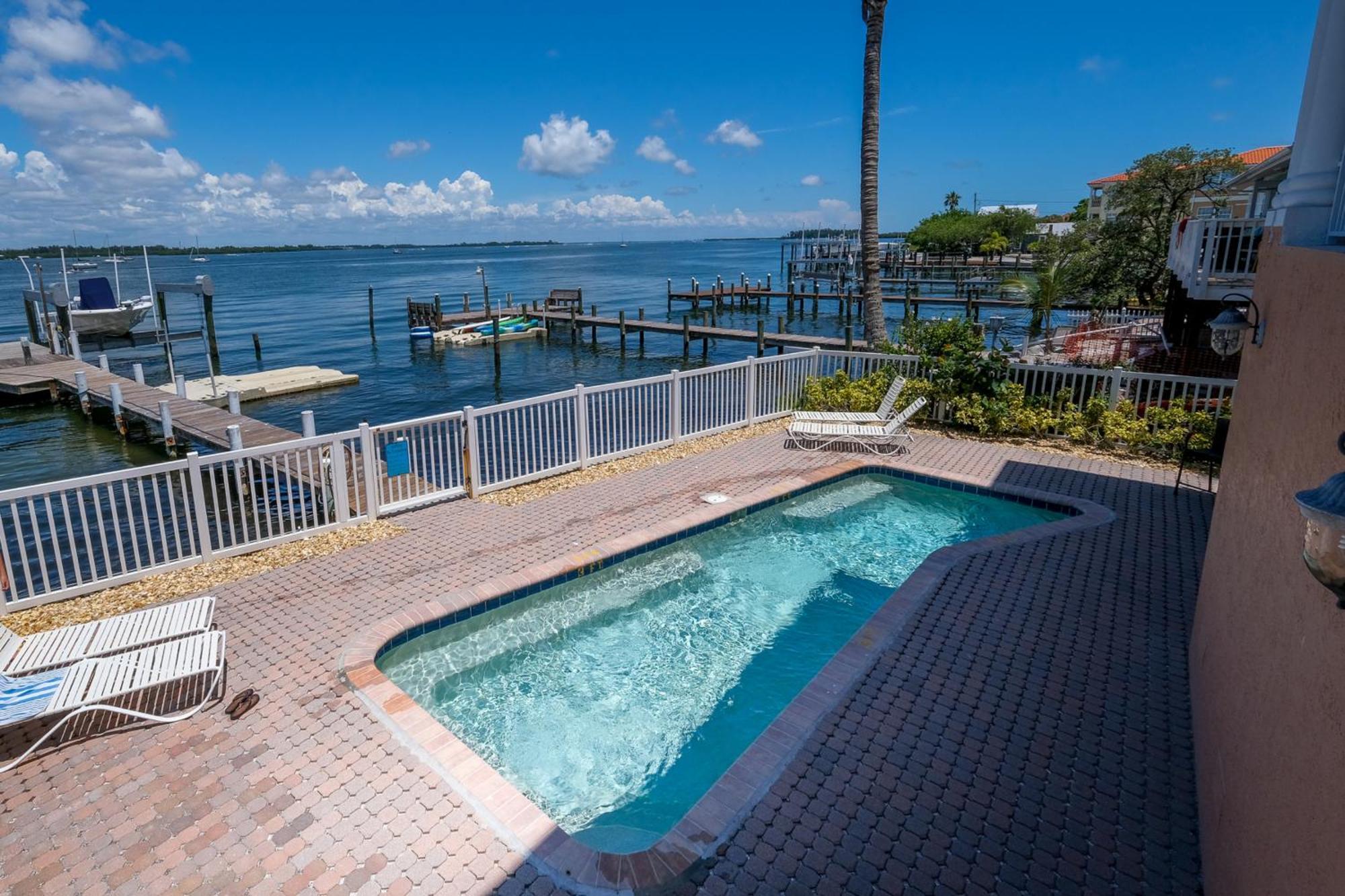Hibiscus Hideaway Condo Walk To Historic Bridge St Bradenton Beach Ngoại thất bức ảnh